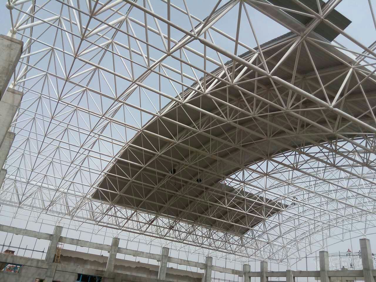 齐齐哈尔一汽网架